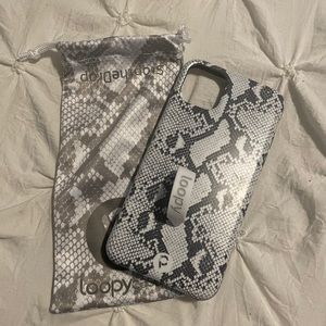 Snakeskin Loopy case iPhone 11 Pro Max 6.5”
